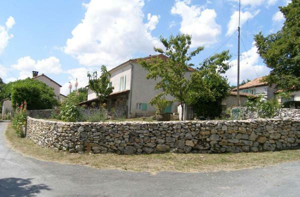 Gite Paisible A La Roche Cercles Exterior foto